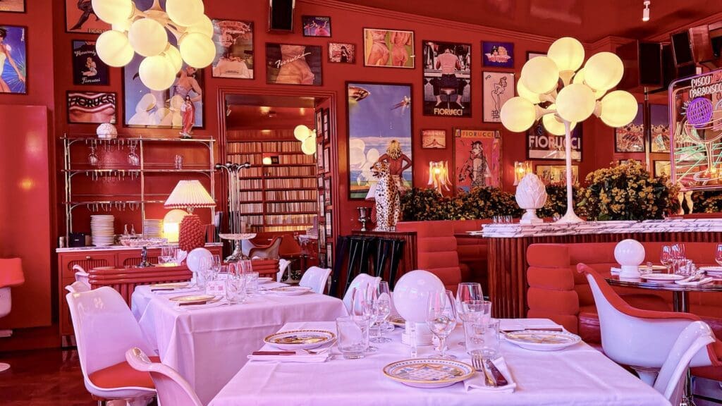 Coccodrillo Restaurant In Mitte Rosenthaler Platz With Beautiful Decorated Interior Design From Walk With Us Tours Berlin Blog 1024x576 